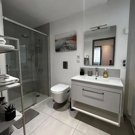 Lovely And Spacious Apartment
